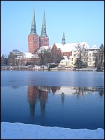 Blick auf den Dom in der Lübecker Innenstadt